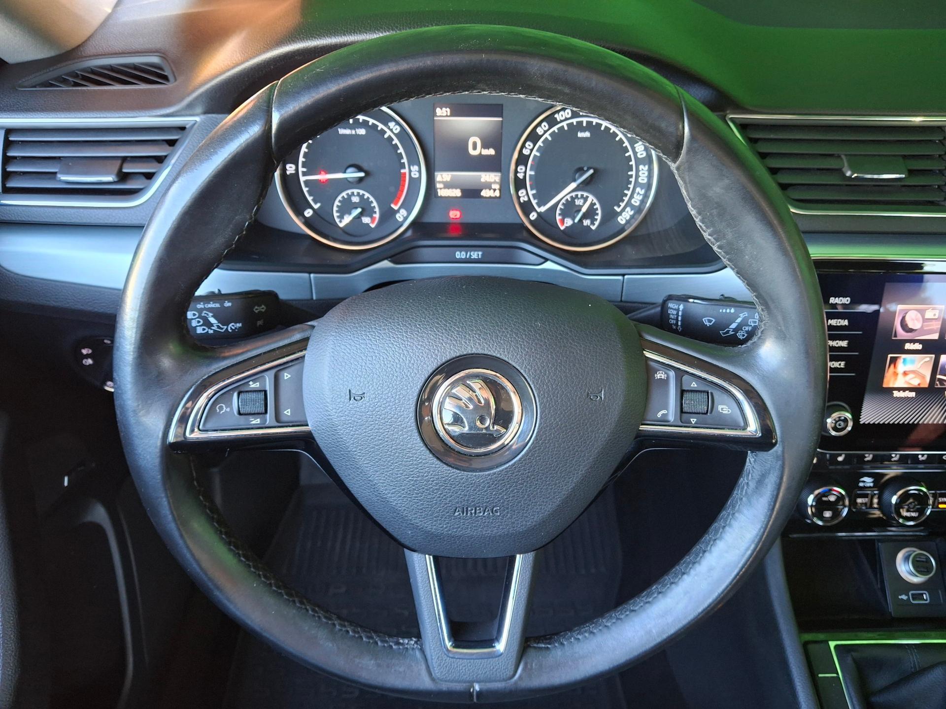Škoda Superb
