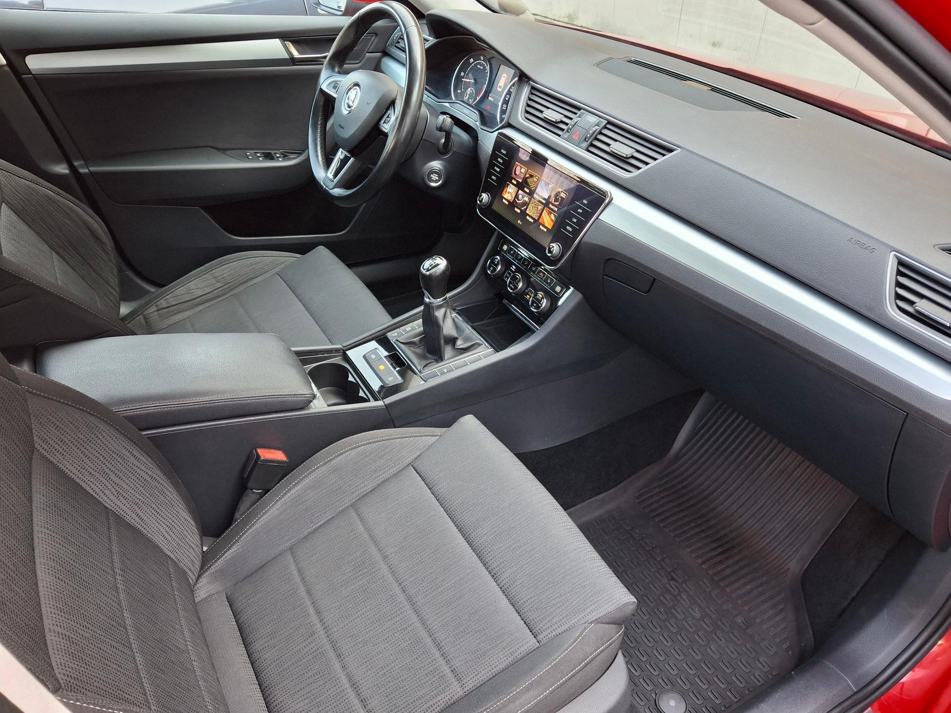 Škoda Superb