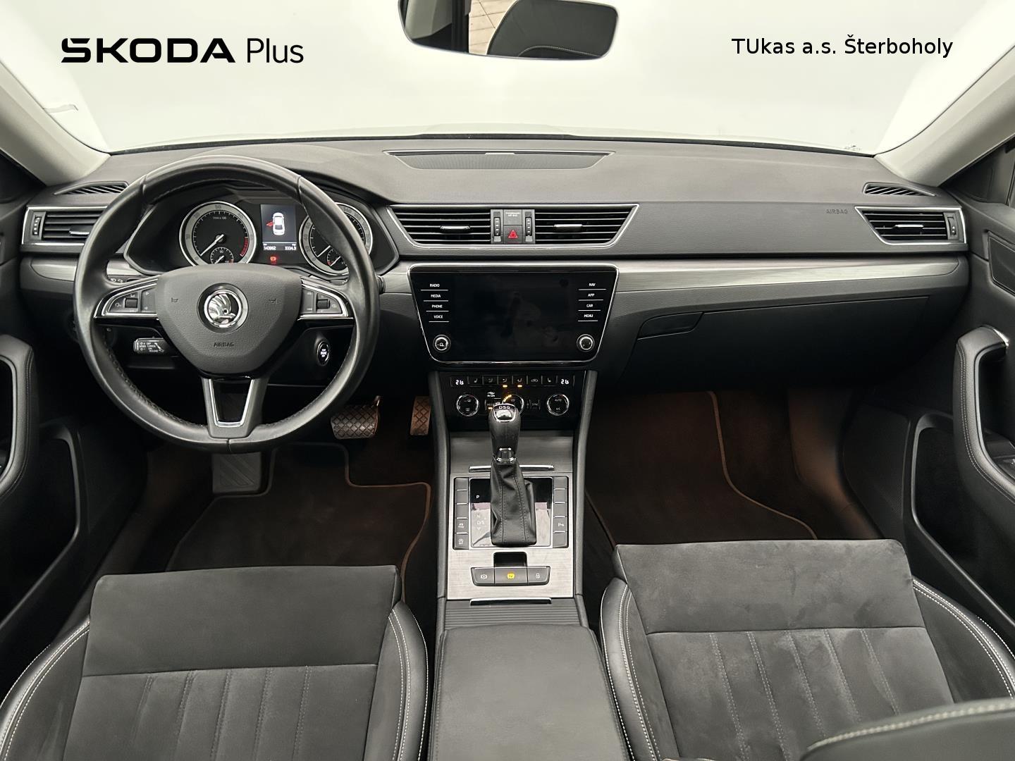 Škoda Superb