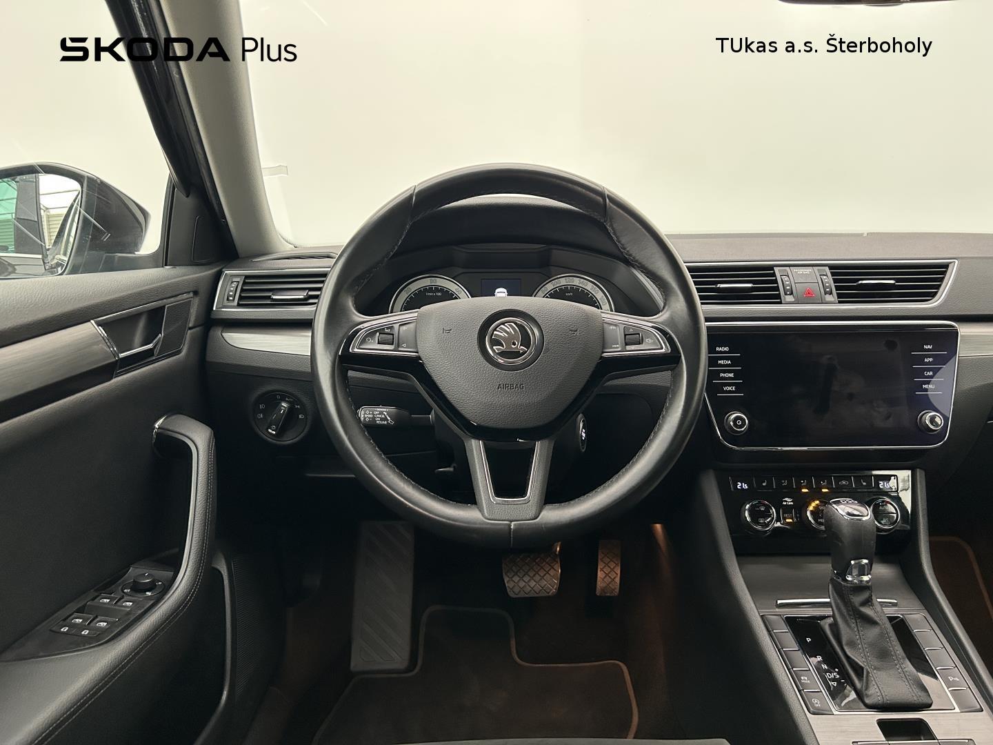 Škoda Superb