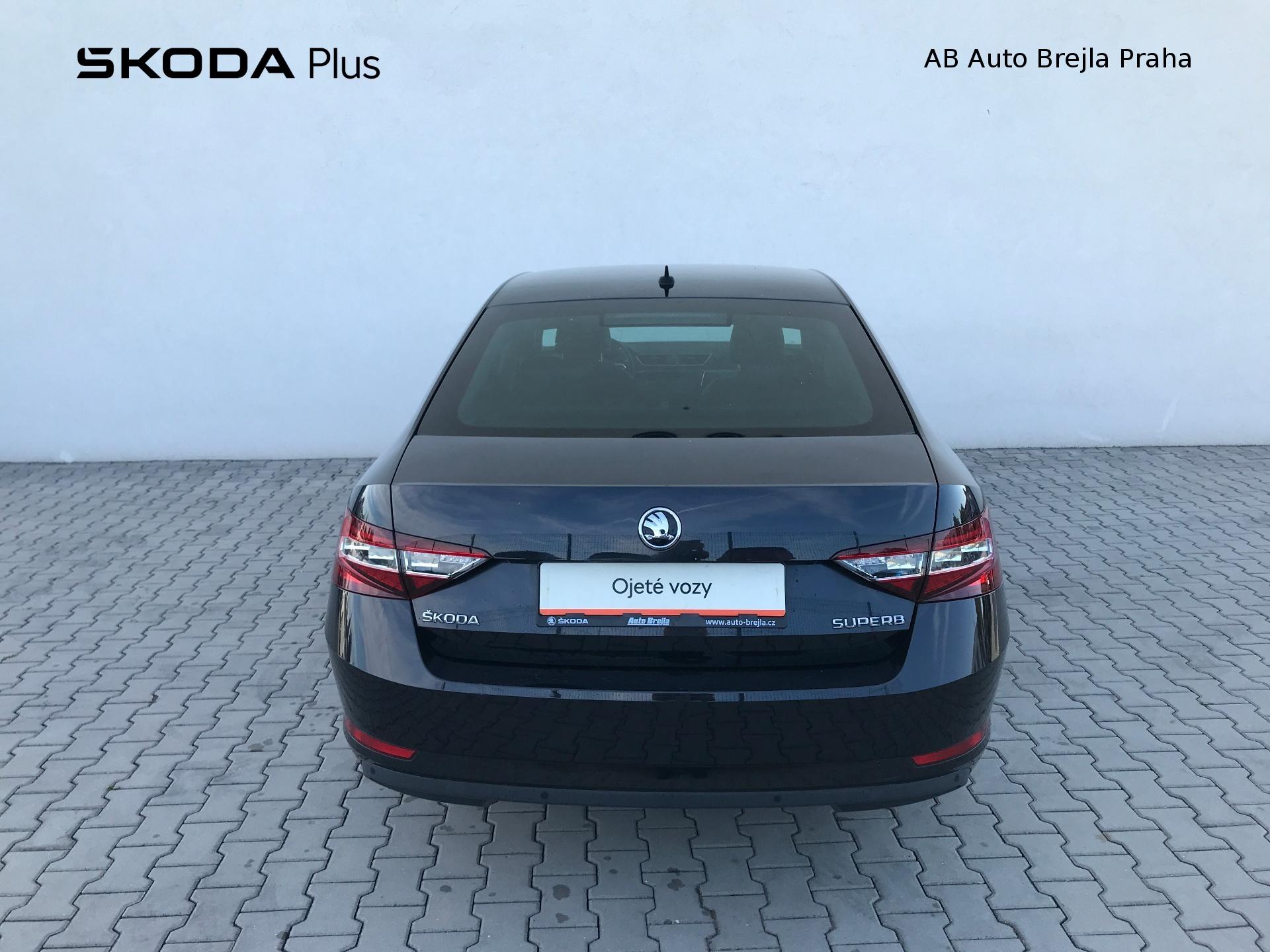 Škoda Superb