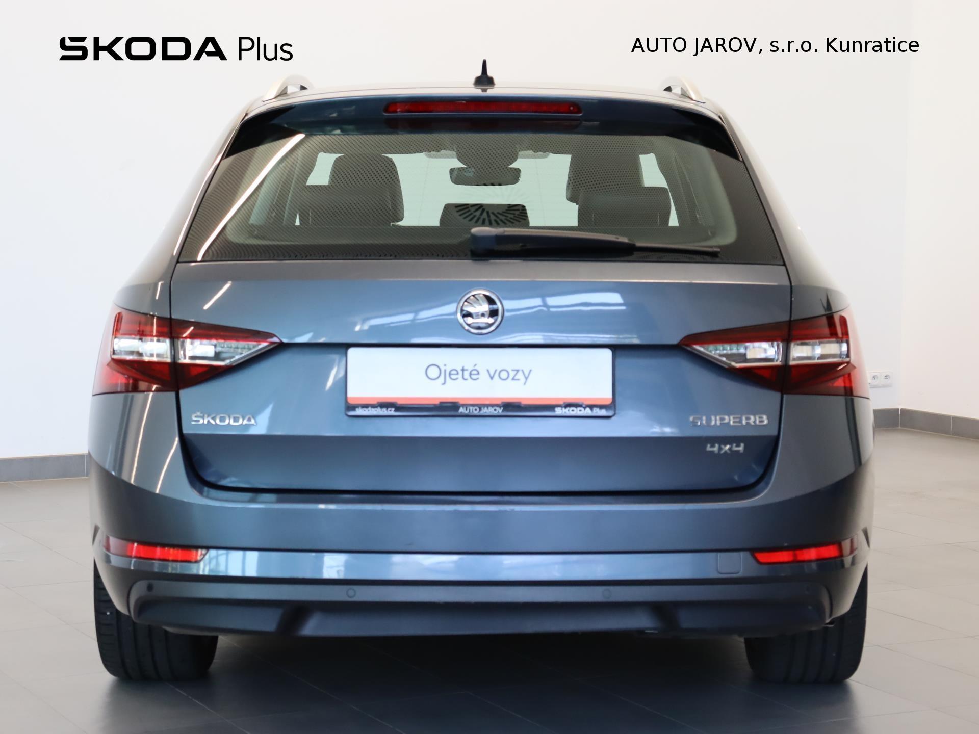 Škoda Superb