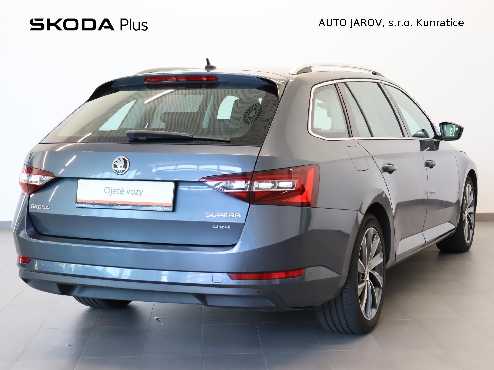 Škoda Superb