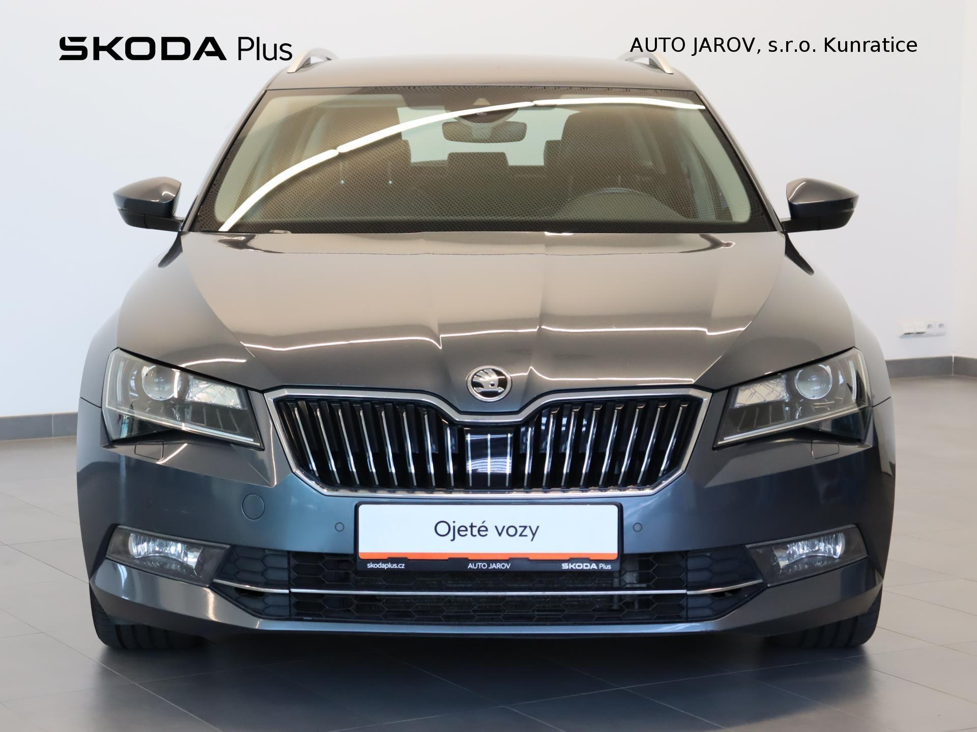 Škoda Superb