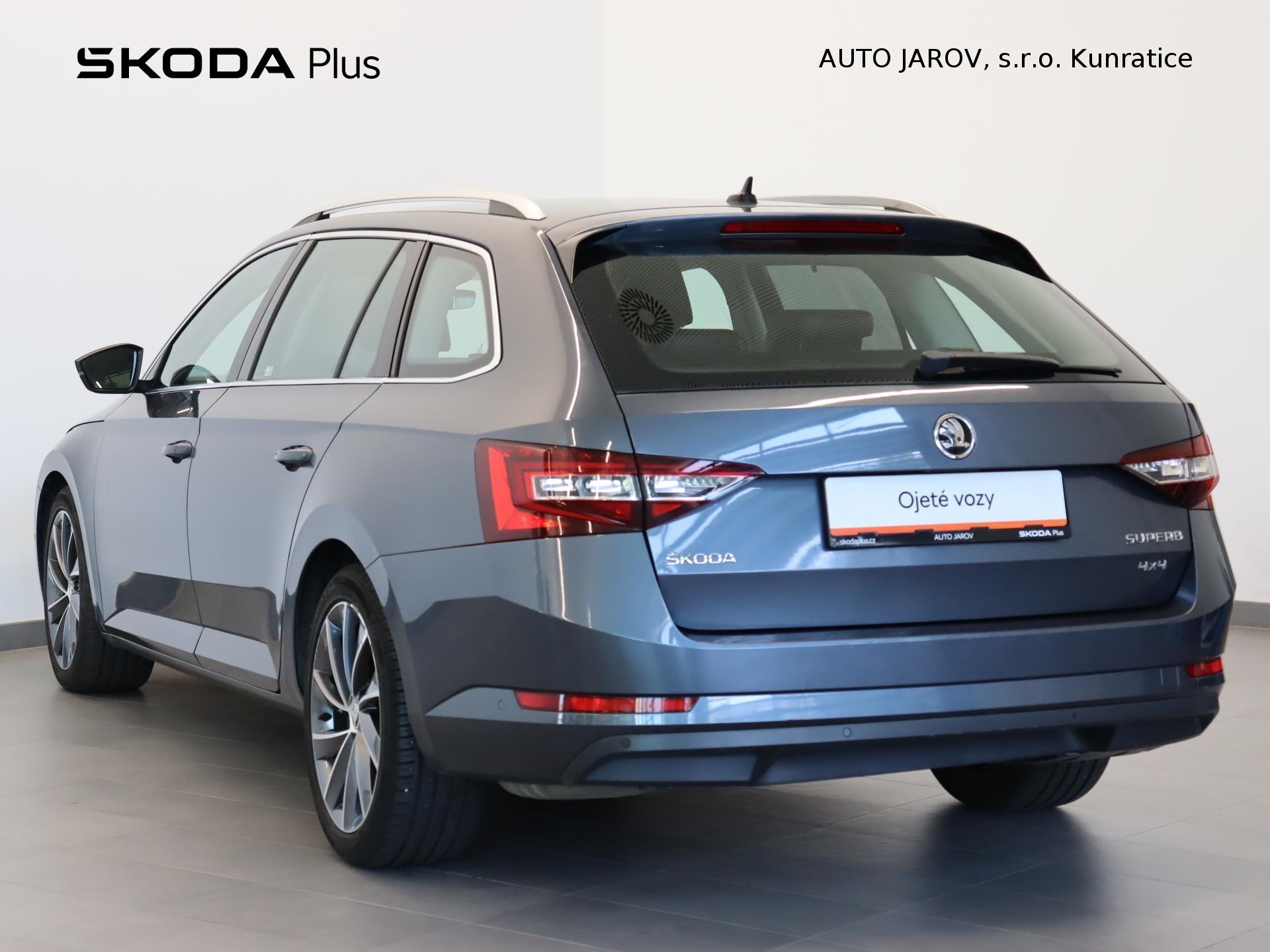 Škoda Superb