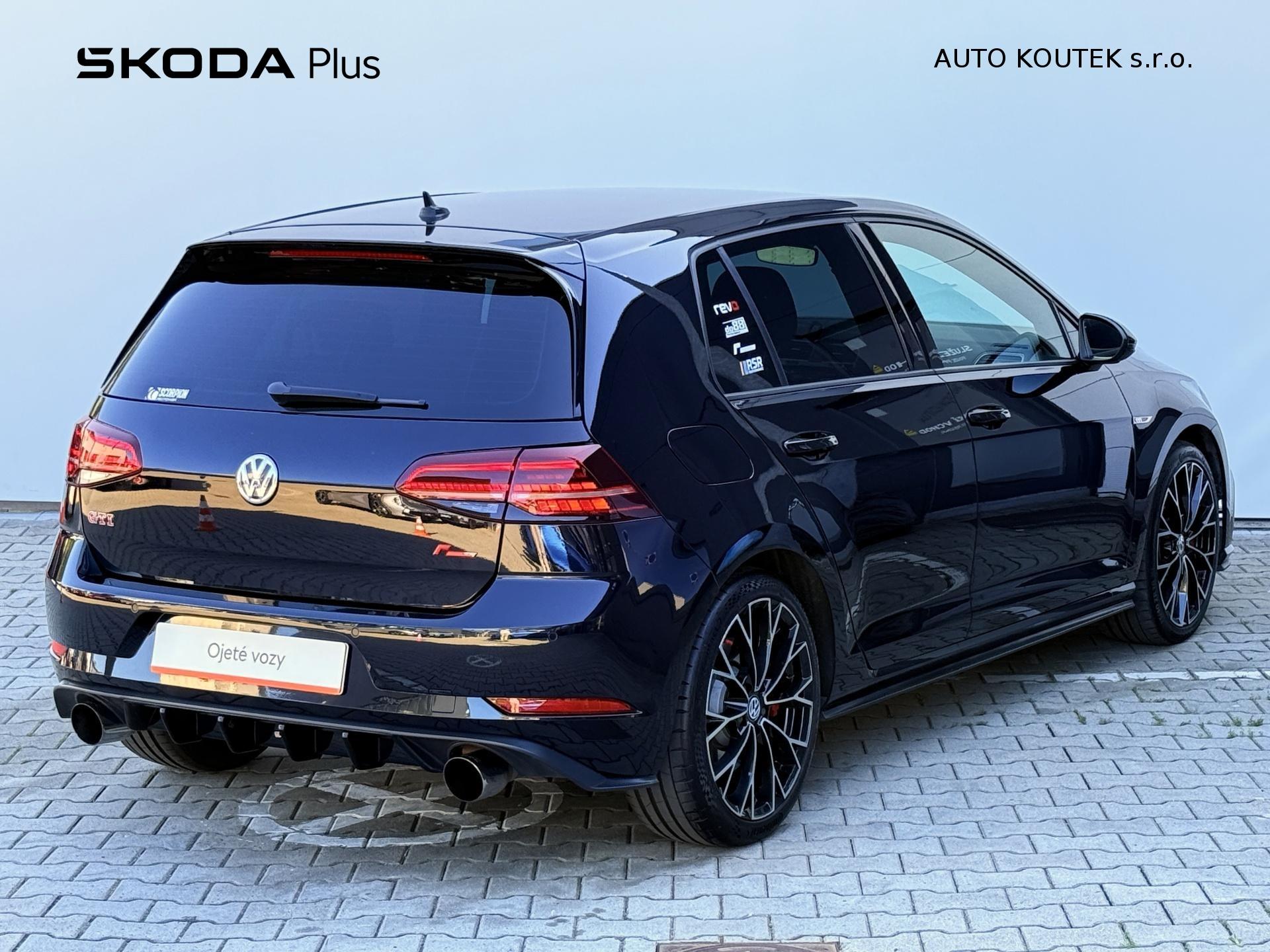 Volkswagen Golf GTI