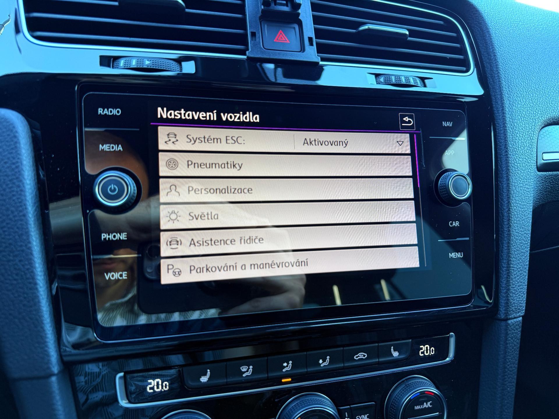 Volkswagen Golf GTI