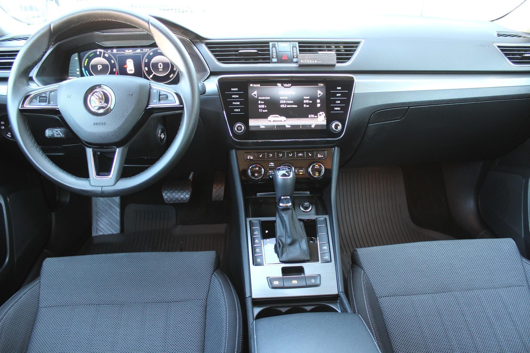 Škoda Superb