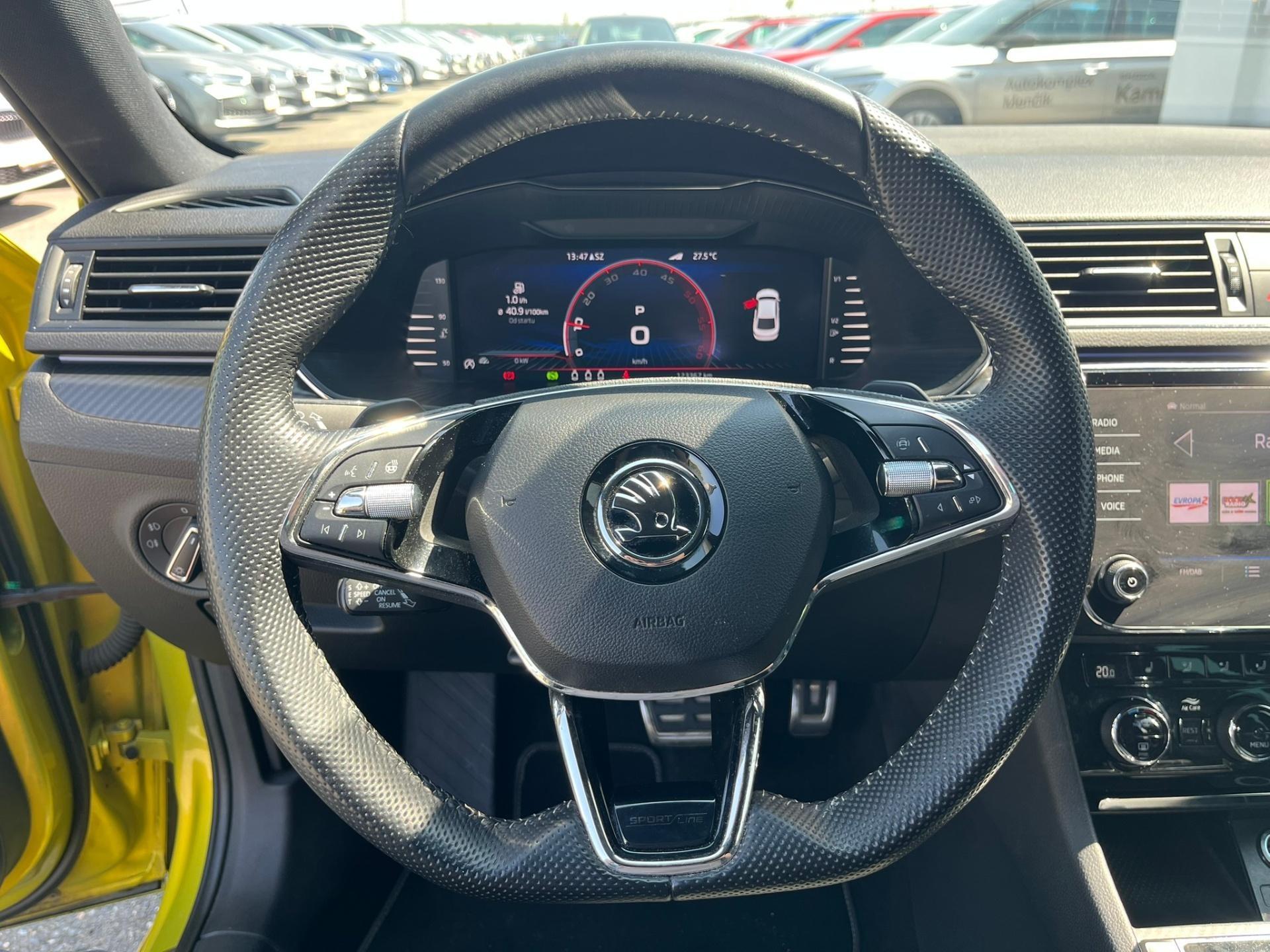 Škoda Superb