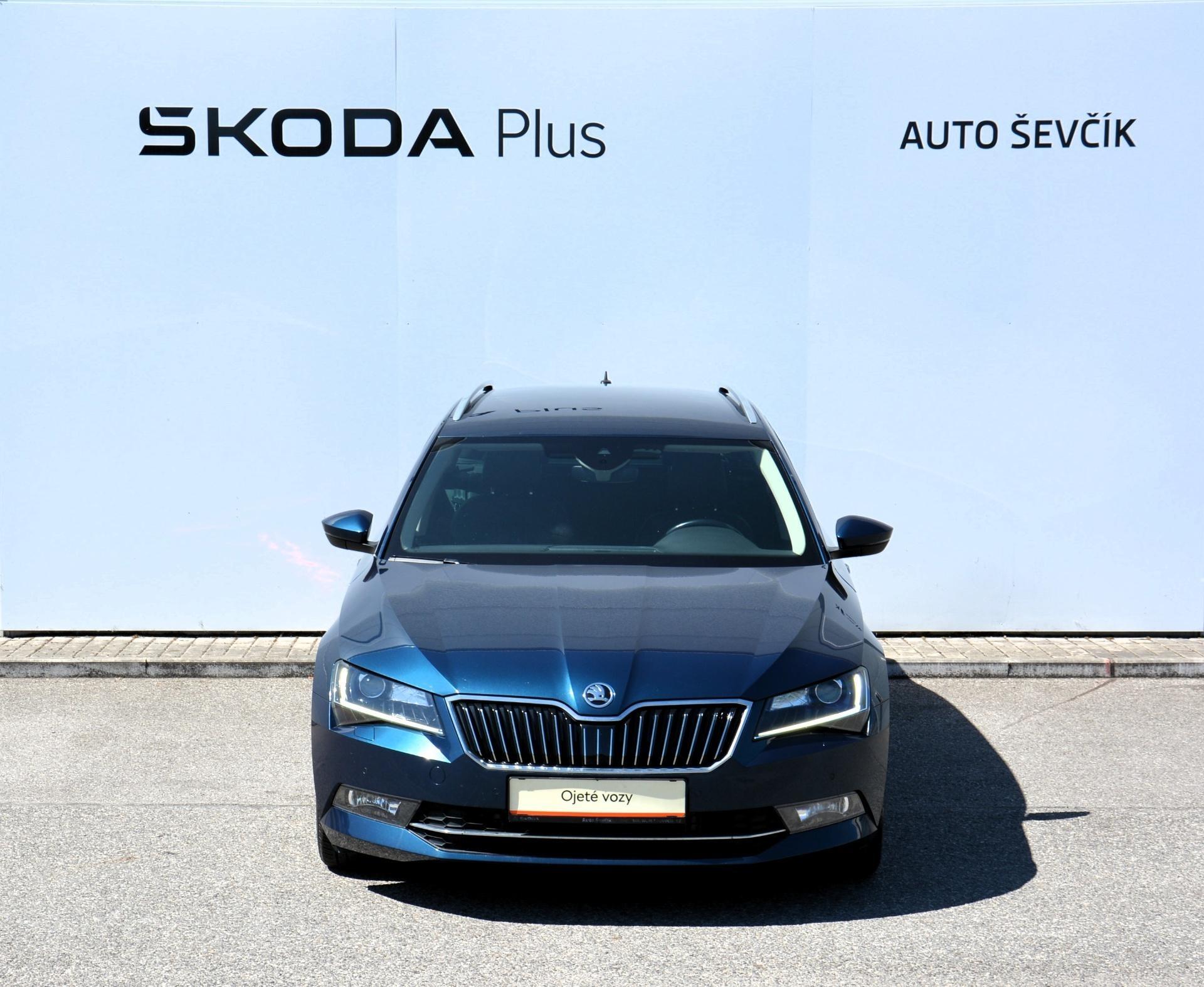 Škoda Superb