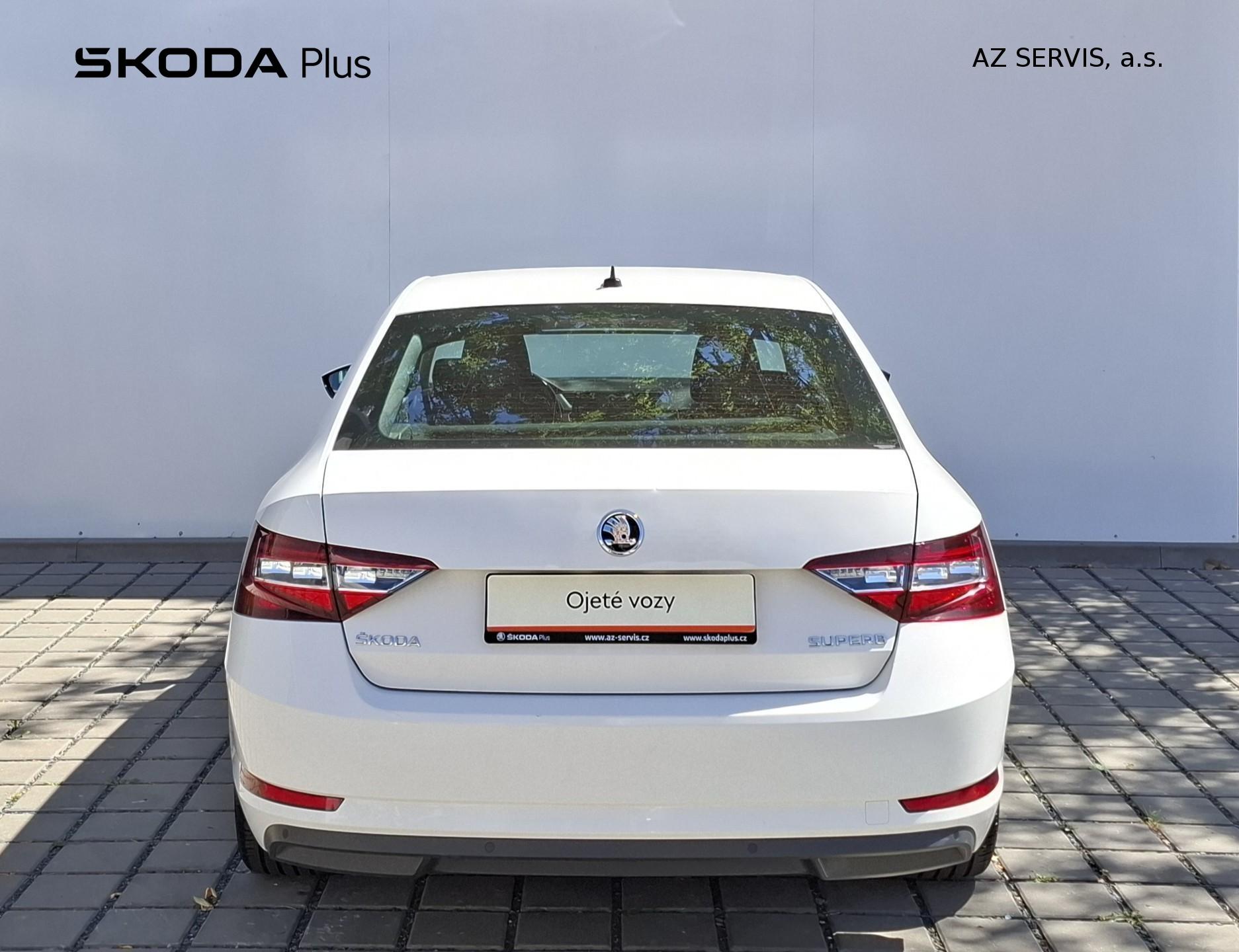 Škoda Superb