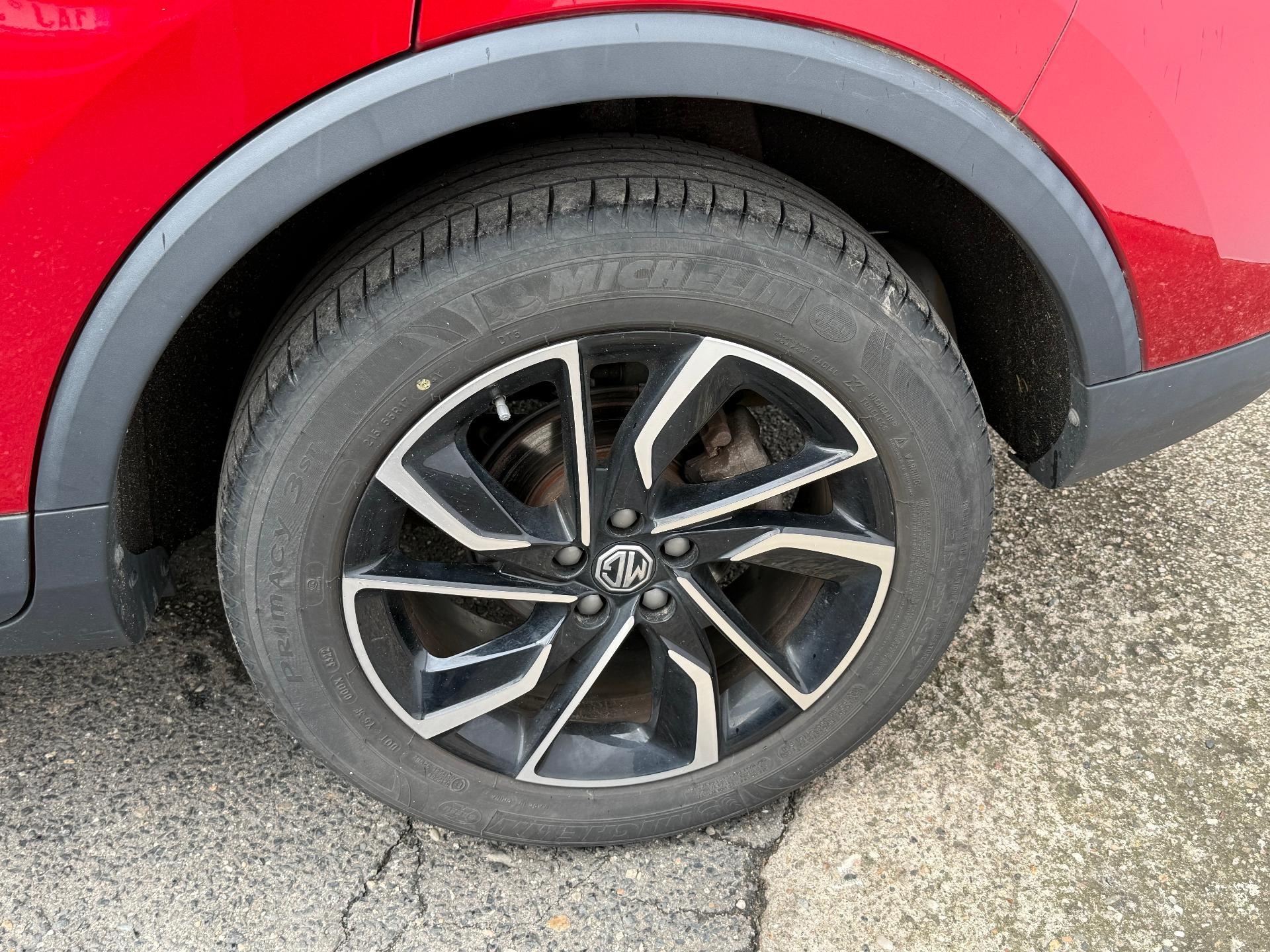 MG ZS