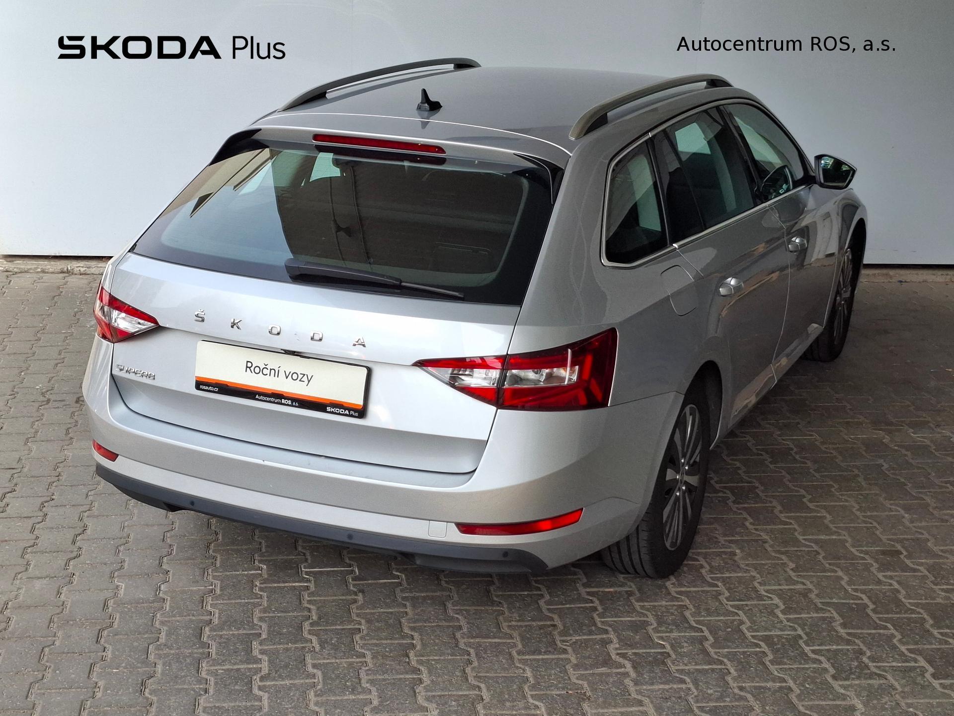 Škoda Superb