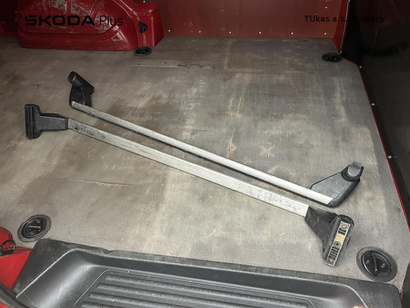 Volkswagen Transporter - skříňový vůz 