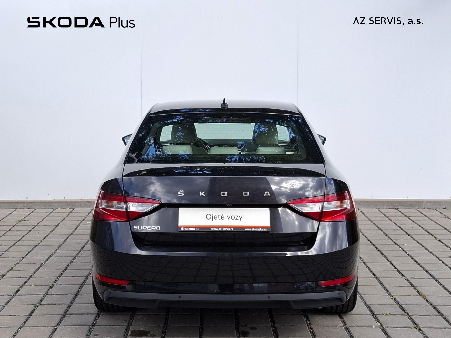 Škoda Superb