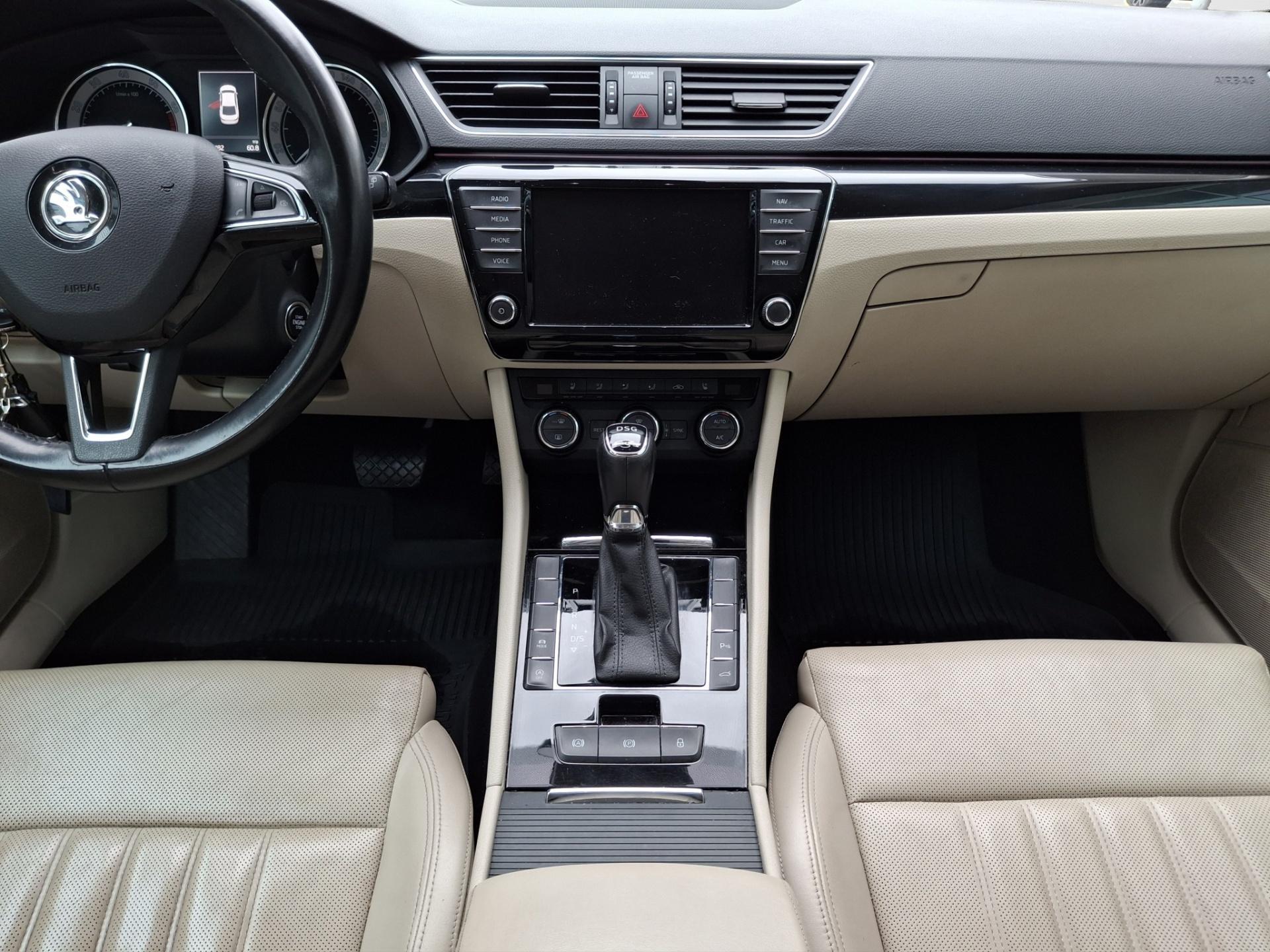 Škoda Superb
