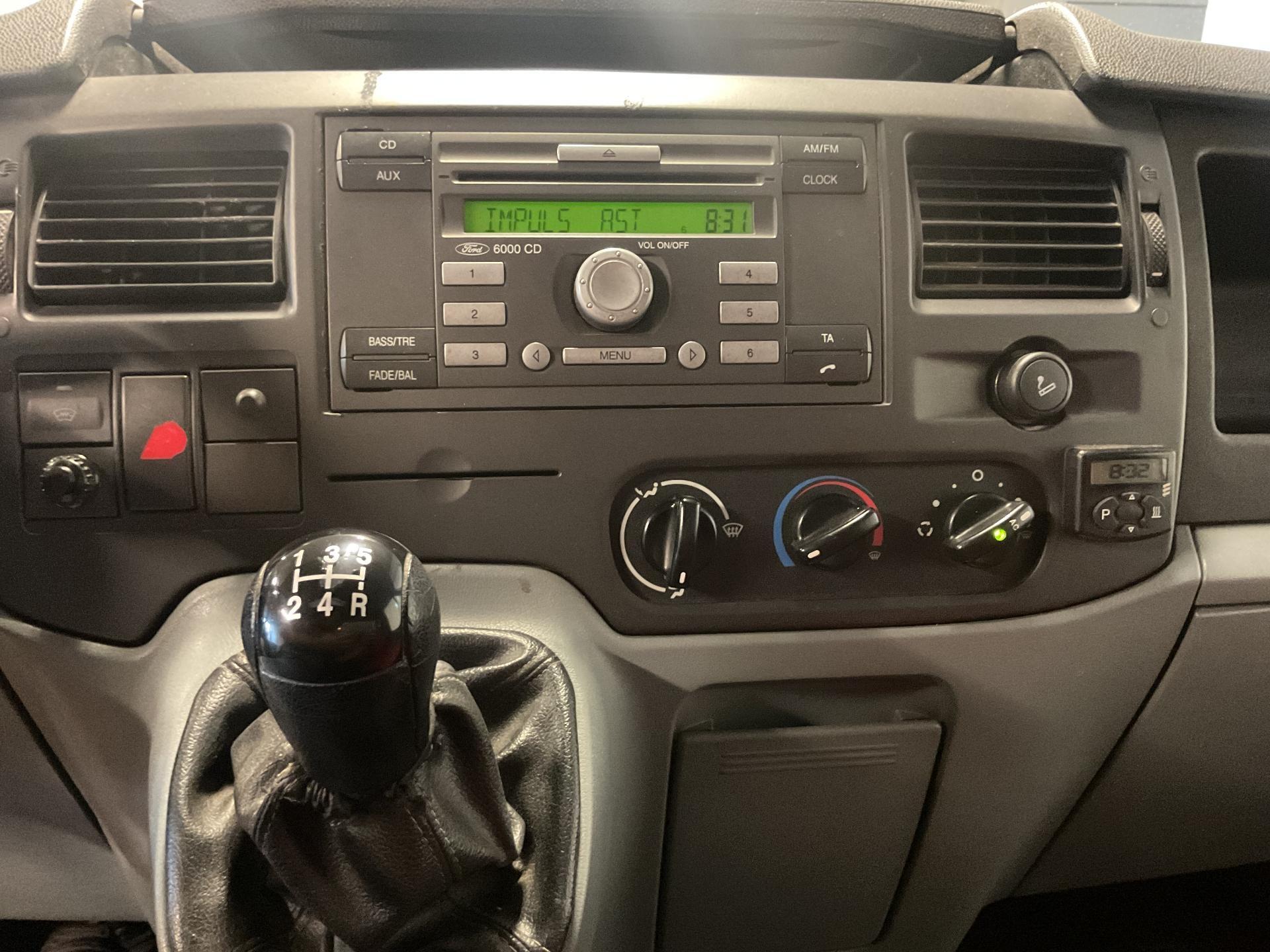 Ford Transit (osobní)