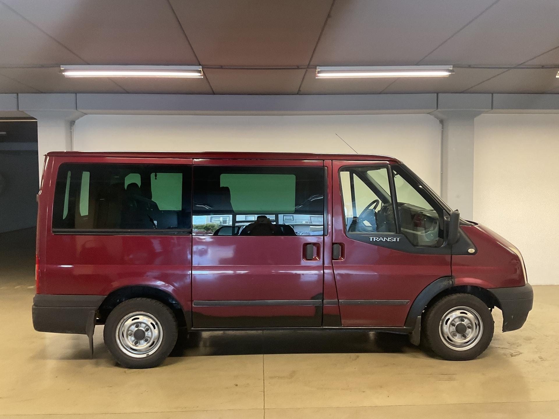 Ford Transit (osobní)
