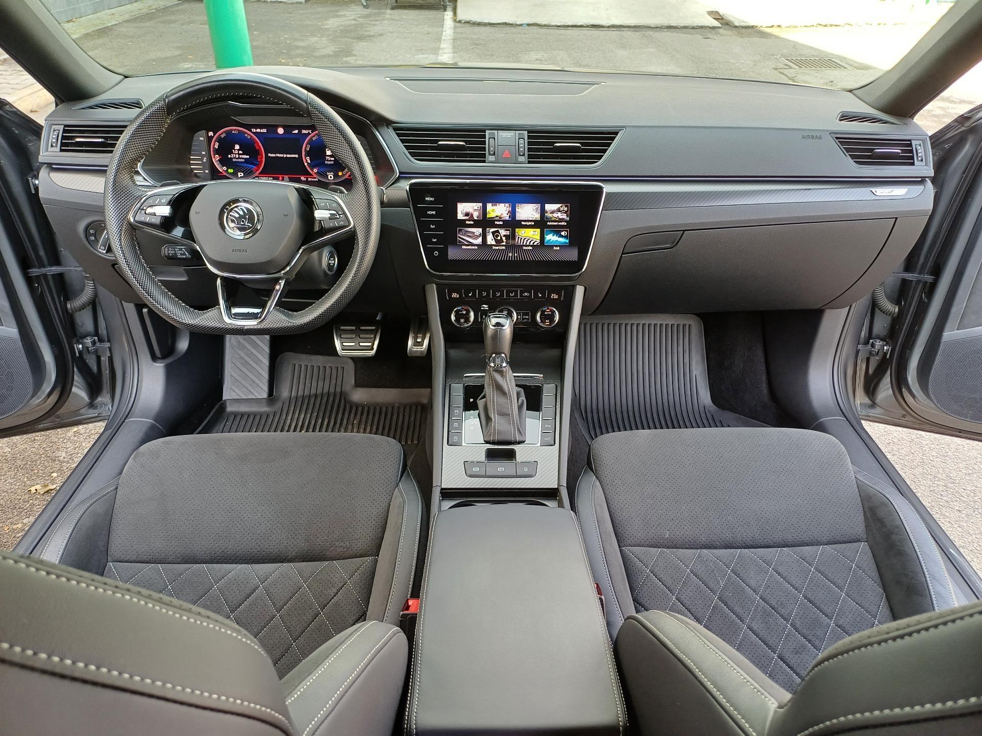 Škoda Superb