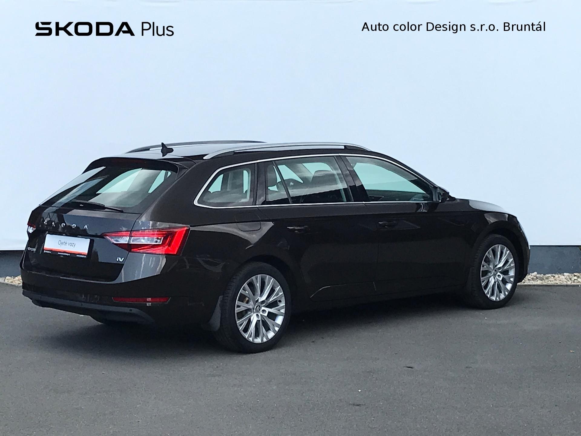 Škoda Superb iV